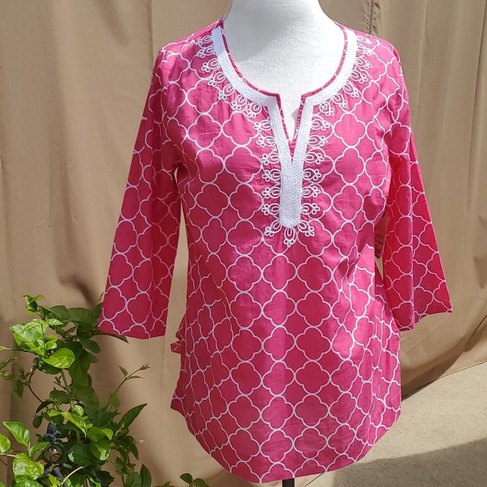 St. John's Bay Pink And White Tunic In Size Petite Medium